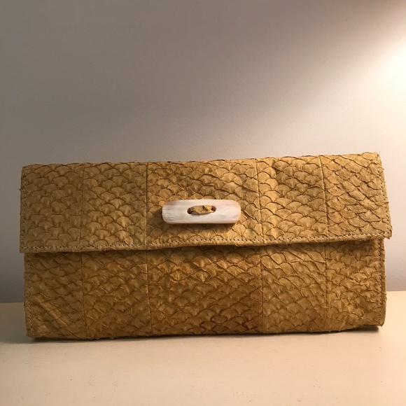 SNAKESKIN EMBOSSED LEATHER CLUTCH NWOT - Picture 2 of 6